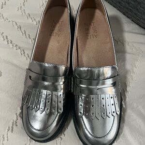 Silver Naturalizer Loafers for Women